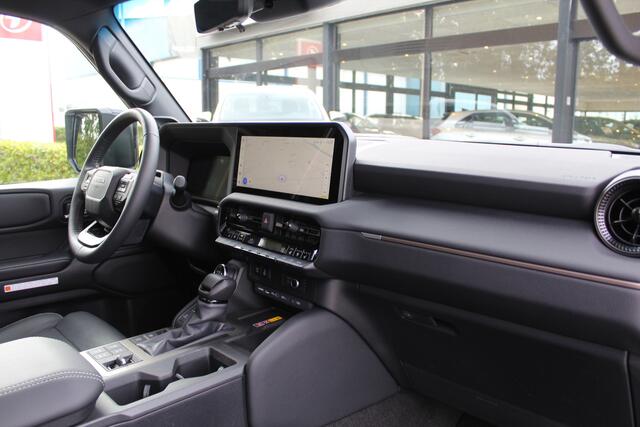 Toyota LAND CRUISER 2.8 D-4D Van Professional | Rijklaar | Panodak | Parelmoer | Leder | Memory | Camera's | JBL | HUD | LED | Stoelverwarming/koeling