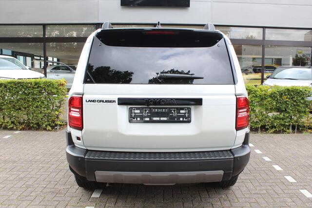 Toyota LAND CRUISER 2.8 D-4D Van Professional | Rijklaar | Panodak | Parelmoer | Leder | Memory | Camera's | JBL | HUD | LED | Stoelverwarming/koeling