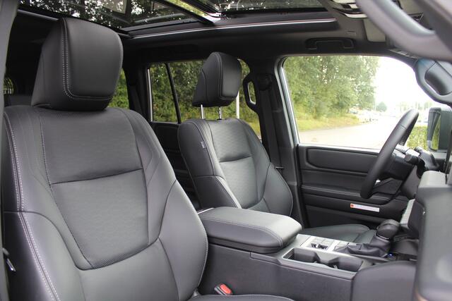 Toyota LAND CRUISER 2.8 D-4D Van Professional | Rijklaar | Panodak | Parelmoer | Leder | Memory | Camera's | JBL | HUD | LED | Stoelverwarming/koeling