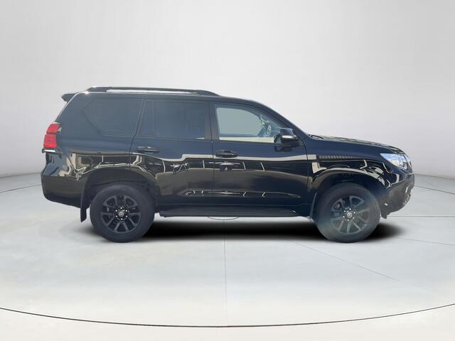 Toyota LAND CRUISER 2.8 D-4D-F Challenger Window Van | Trekhaak | Stoelverwarming | CarPlay