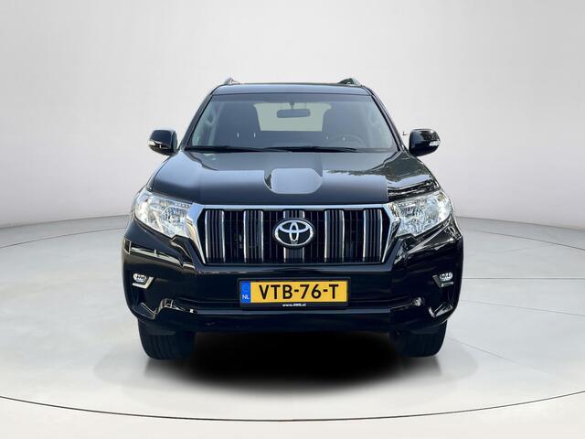 Toyota LAND CRUISER 2.8 D-4D-F Challenger Window Van | Trekhaak | Stoelverwarming | CarPlay
