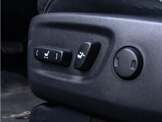 Toyota LAND CRUISER 2.8 D-4D-F Challenger Blind Van | Cruise Control | Leder | Trekhaak | Navigatie | Elektrische stoelen |