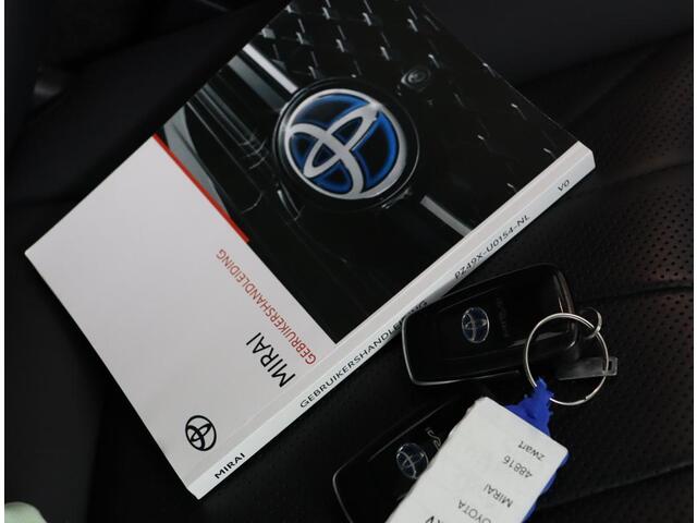 Toyota Mirai Prestige | Waterstof | Panoramadak | Lederen bekleding | Stoelverwarming |
