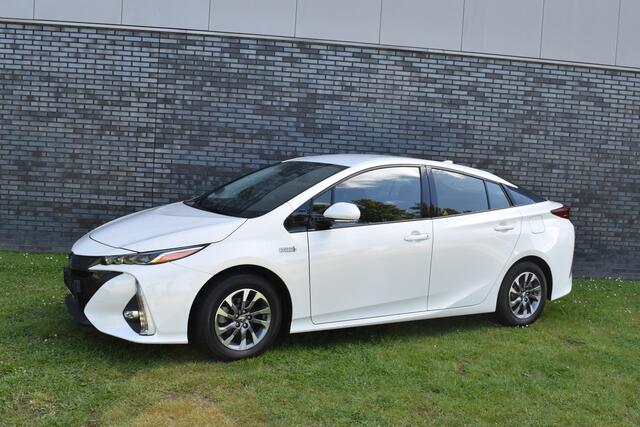 Toyota PRIUS 1.8 Plug-in Dynamic Plug-in | Camera | Navigatie | Stoelverwarming