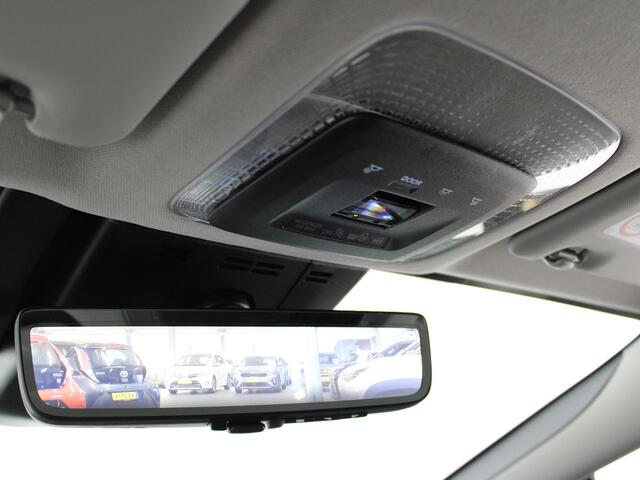 Toyota PRIUS 2.0 Plug-in Solar Edition Zonnepanelen dak, Dodehoekdetectie, Stoelkoeling/ventilatie, Elektrische achterklep
