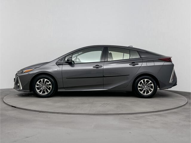 Toyota PRIUS 1.8 Plug-in Executive | Stoelverwarming | Navigatie | Lichtmetalen Velgen |