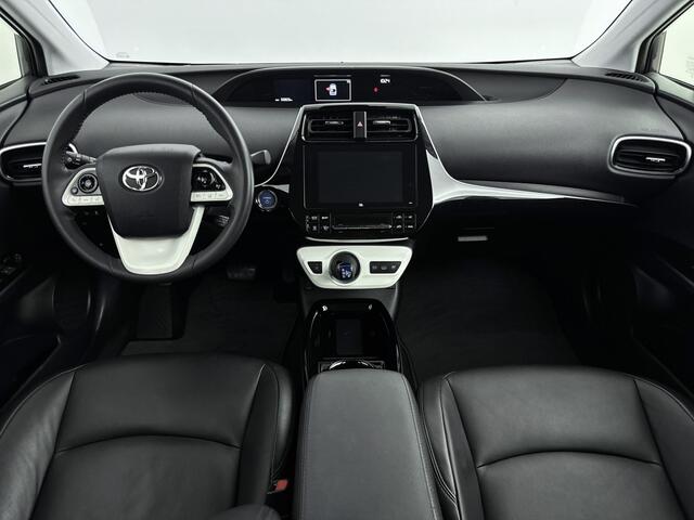 Toyota PRIUS 1.8 Plug-in Executive | Stoelverwarming | Navigatie | Lichtmetalen Velgen |