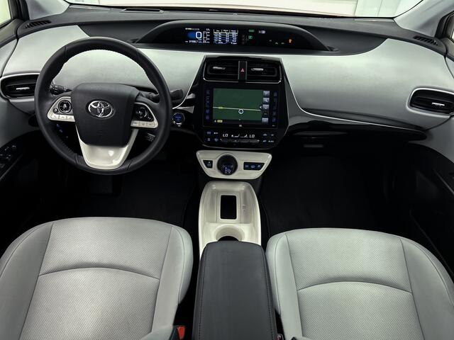 Toyota PRIUS 1.8 Plug-in Hybrid Executive Limited Go | Leder | JBL | Dode hoek detectie |