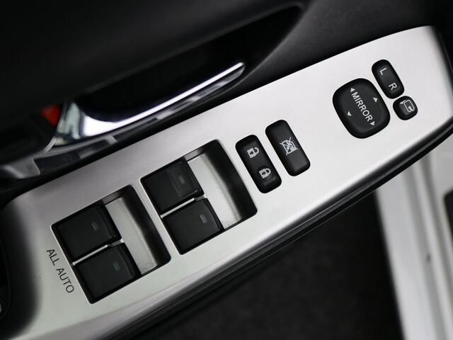 Toyota PRIUS 1.8 Active 7-Persoons Automaat / Adaptieve Cruise Control / Airco Climate Control / LMV / Keyless Entry Start&Go / Onderhoudshistorie aanwezig / Hybride / Automaat /