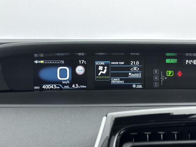 Toyota PRIUS 1.8 Hybrid Executive | NL-Auto | Glazen Schuifdak | parkeersensoren voor en achter |