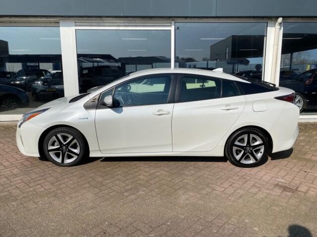 Toyota PRIUS 1.8 Dynamic F. Hybrid Ad.Cruise Clima Navi 102.118km