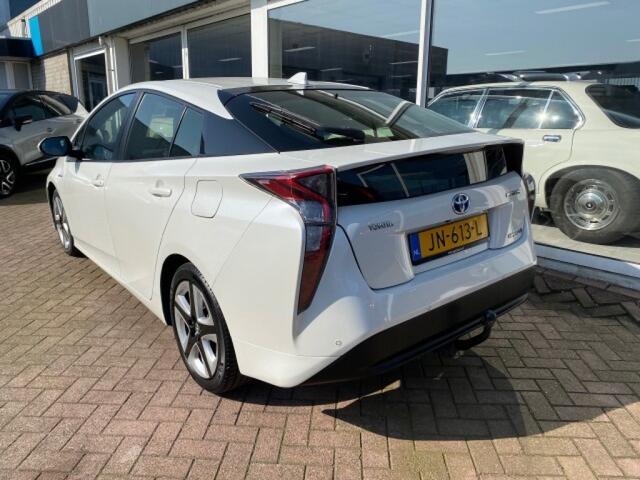 Toyota PRIUS 1.8 Dynamic F. Hybrid Ad.Cruise Clima Navi 102.118km