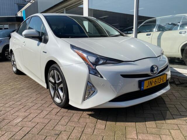 Toyota PRIUS 1.8 Dynamic F. Hybrid Ad.Cruise Clima Navi 102.118km