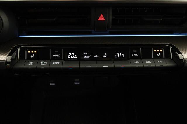 Toyota PRIUS 2.0 Plug-in Hybrid Executive | 220 pk | Stuur-Stoel en voorruitverwarming | Electrische achterklep |