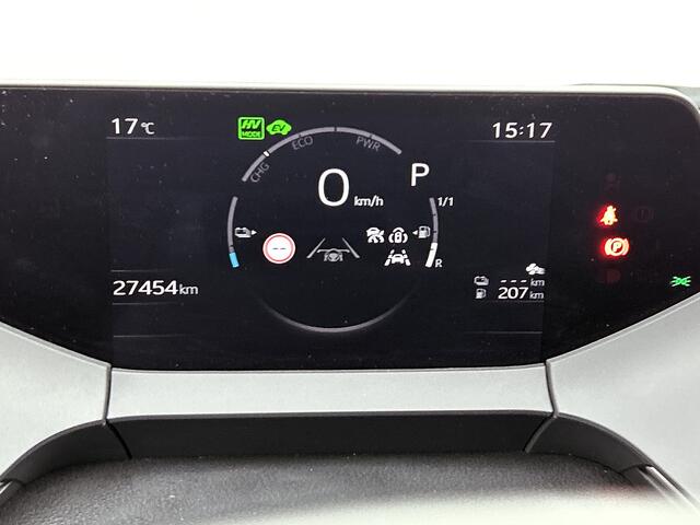 Toyota PRIUS 1.8 Plug-in Executive | Navigatie | Stoel- en Stuurverwarming | Elektrische Achterklep | Parkeersensoren voor+achter |