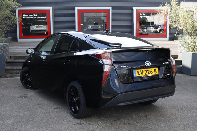 Toyota PRIUS 1.8 First Edition black edition