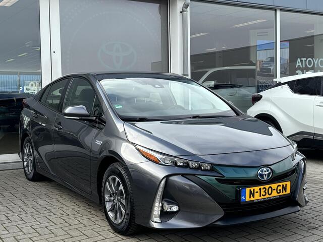 Toyota PRIUS 1.8 Plug-in Dynamic edition | NL-auto | BTW auto | Navigatie | HUD | Dodehoek detectie | Matrix LED | Winter pakket | Adaptive cruise control | Stoelverwarming | Climate control | PHEV |