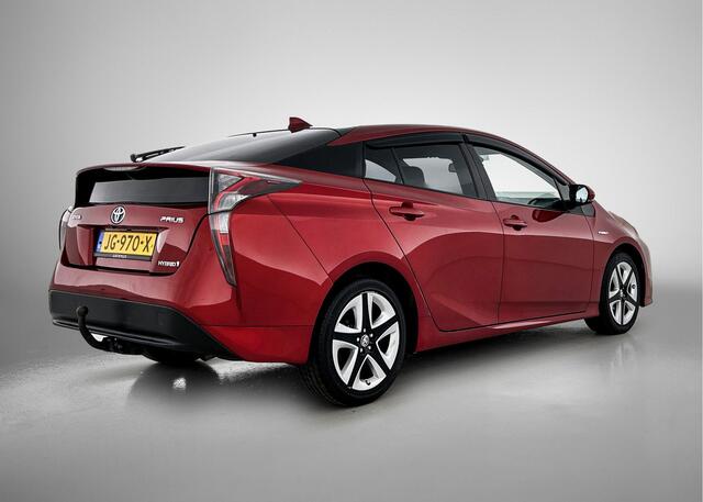 Toyota PRIUS 1.8 Business Plus | Trekhaak | Navigatie | HUD | Stoelverwarming |