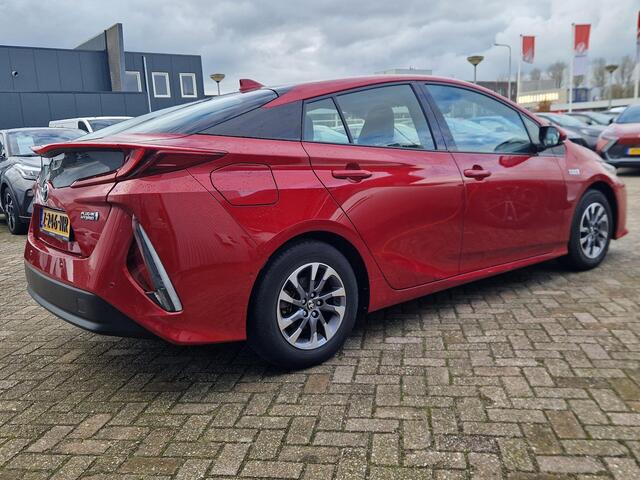 Toyota PRIUS 1.8 Plug-in Business Plus