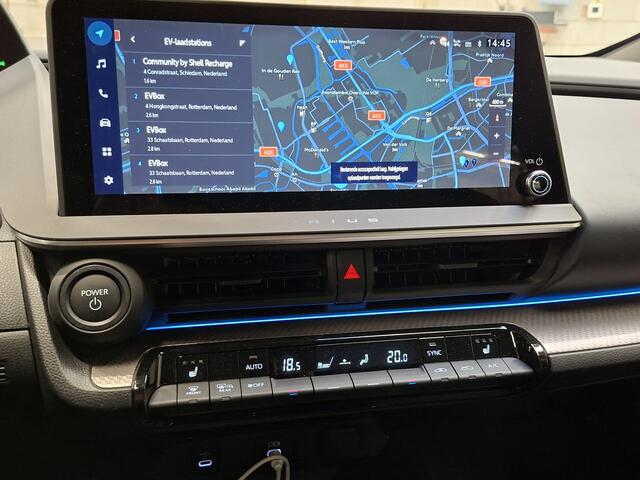 Toyota PRIUS 2.0 Plug-in Executive Demo Dick