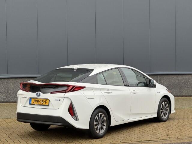 Toyota PRIUS 1.8 Plug-in Dynamic Head up