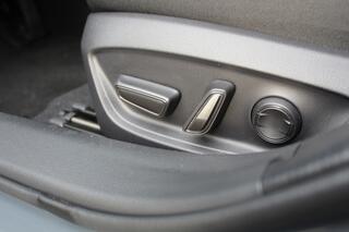 toyota-prius-2.0-plug-in-executive-