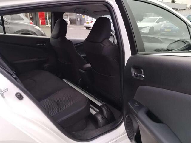 Toyota PRIUS 1.8 Dynamic Hybrid | Trekhaak | Stoelverwarming | Navigatie | Cruise Control | Climate Control |