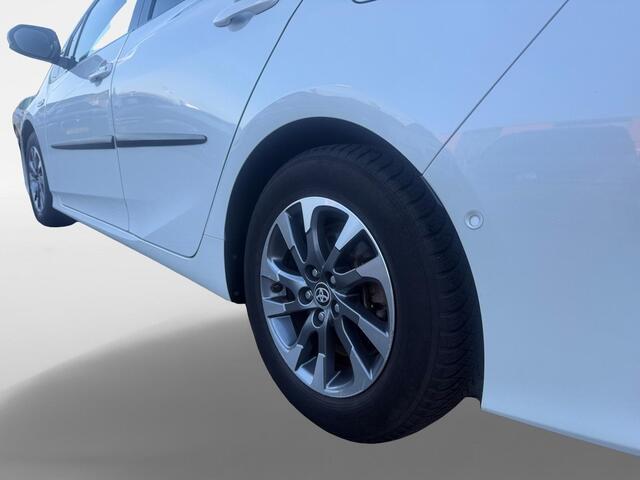 Toyota PRIUS 1.8 Plug-in Business Plus | Automaat | Navigatie | Climate Control | Cruise Control | Camera | Bluetooth | JBL | Dealer Onderhouden