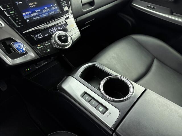 Toyota PRIUS Hybrid 1.8 Executive Limited | Lederen bekleding | Parkeercamera | Stoelverwarming | Cruise Control Adaptief |