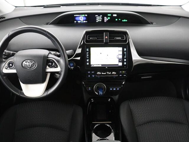 Toyota PRIUS 1.8 Plug-in Business Plus | Trekhaak | Stoelverwarming | Head-Up | JBL Sound | Adaptive cruise | Camera | Full LED | Park Assist | Climate control | Keyless | PHEV