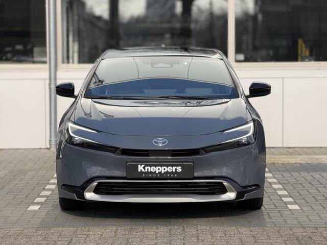 Toyota PRIUS 2.0 Plug-in Executive | GEEN AFLEVERKOSTEN | Panoramadak, Elektrische achterklep, Dodehoekdetectie