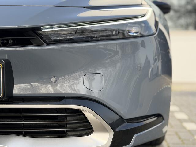 Toyota PRIUS 2.0 Plug-in Executive | GEEN AFLEVERKOSTEN | Panoramadak, Elektrische achterklep, Dodehoekdetectie