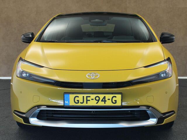 Toyota PRIUS 2.0 Plug-in Executive - ORIGINEEL NEDERLANDSE AUTO - AFKOMSTIG VAN 1E EIGENAAR - 2 LAADKABELS - ELEKTRISCHE VERSTELLING BESTUURDERSSTOEL - ELEKTRISCHE ACHTERKLEP - DODEHOEK DETECTIE - STUURVERWARMING - STOELVERWARMING - PANORAMADAK