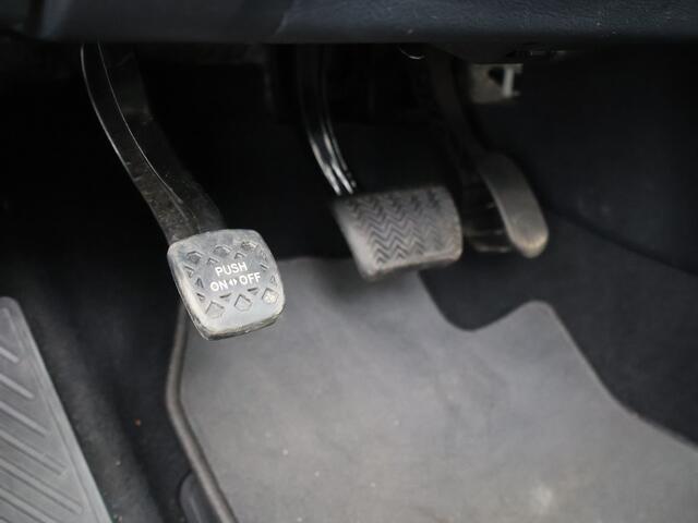 Toyota PRIUS 1.8 Plug-in Executive