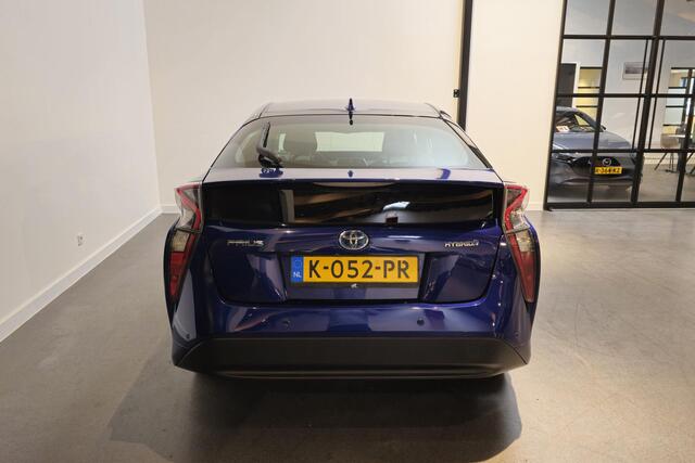 Toyota PRIUS 1.8 Dynamic JBL - Stoelverwarming - Adaptive Cruise - Dodehoek detectie - Cam