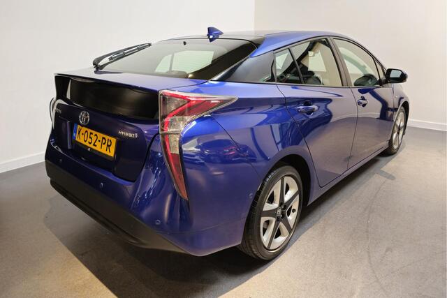 Toyota PRIUS 1.8 Dynamic JBL - Stoelverwarming - Adaptive Cruise - Dodehoek detectie - Cam