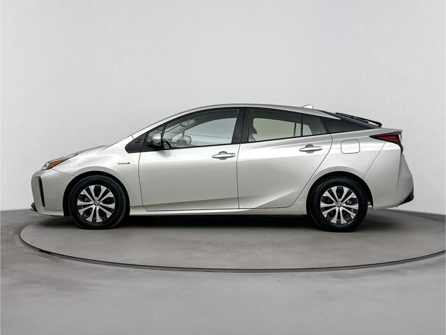 Toyota PRIUS 1.8 Hybrid Dynamic | NL-Auto | JBL-Audio | Navigatie | Dodehoek-Detectie |