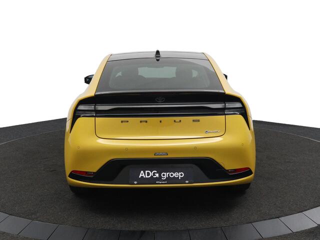 Toyota PRIUS 2.0 Plug-in Hybrid 220 Executive Panoramisch dak NIEUW!
