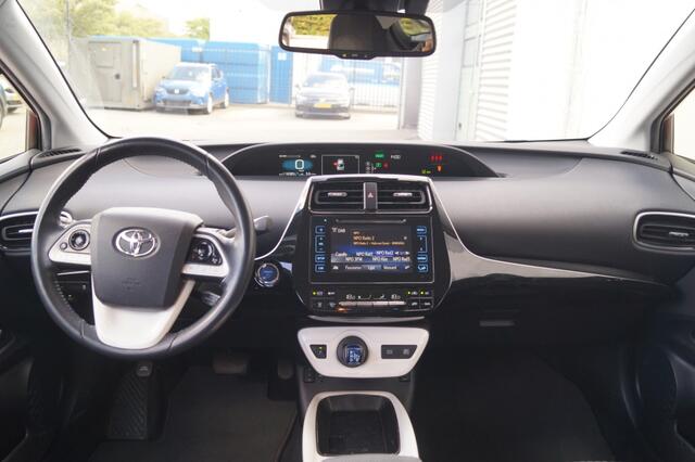 Toyota PRIUS 1.8 Automaat Hybrid Dynamic -ECC-LED-CAM-TREKHAAK-