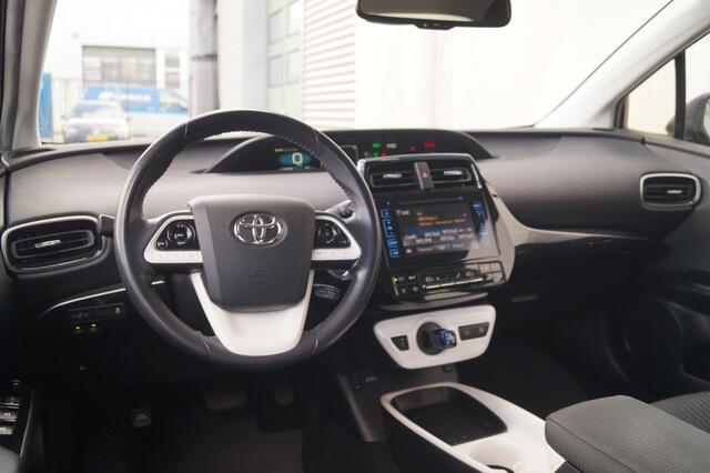 Toyota PRIUS 1.8 Automaat Hybrid Dynamic -ECC-LED-CAM-TREKHAAK-