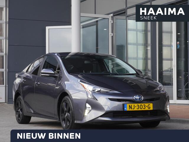 Toyota PRIUS 1.8 First Edition | Automaat| Head up display | Stoelverwarming | Achteruitrijcamera | Adaptive cruise control | Lichtmetalen velgen | Climate control | Keyless entry en start