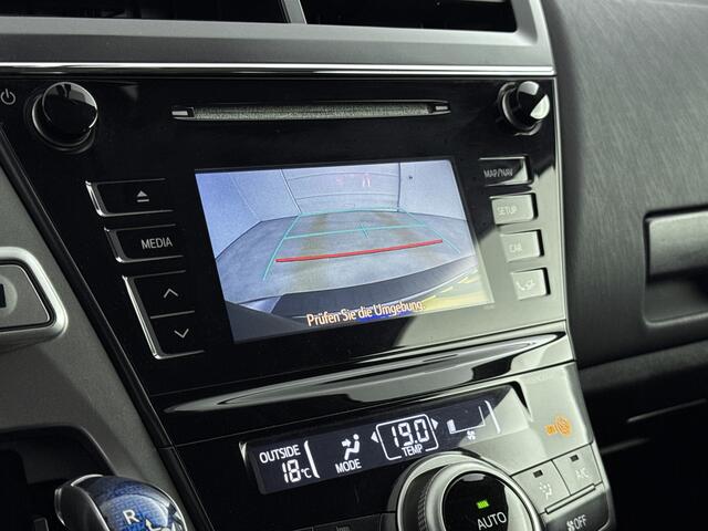 Toyota PRIUS 1.8 Executive | Parkeersensoren | Navigatie | Half leder | Stoelverwarming |