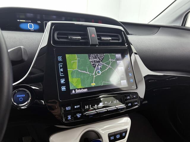 Toyota PRIUS 1.8 Plug-in Dynamic | BTW Voertuig | Stoelverwarming | Navigatie | Cruise control adaptive | Climate Control | DAB | Achteruitrijcamera | Draadloze telefoonlader |
