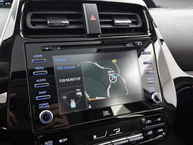 Toyota PRIUS 1.8 Executive | Schuif/kantel dak | JBL | Head-Up Display | Dodehoek detectie | 360 Camera | Parkeersensoren voor+achter met assistent | Navigatie | Climate Control | Draadloze telefoonlader |