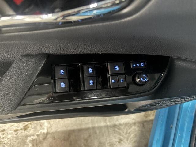 Toyota PRIUS 1.8 Plug-in Business Plus – foto 5