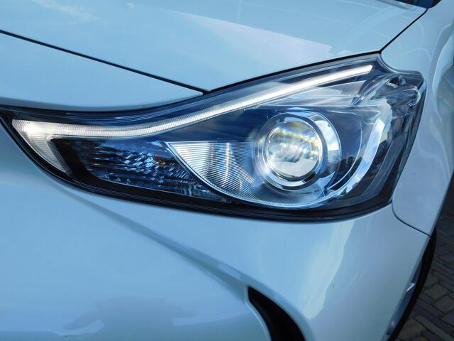 Toyota PRIUS 1.8 SkyView Edition – foto 3