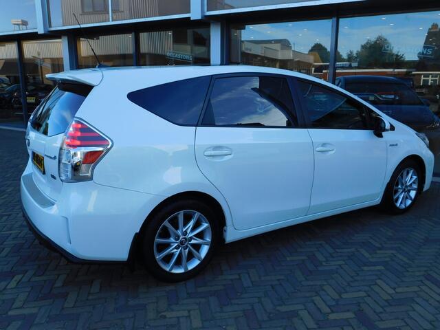 Toyota PRIUS 1.8 SkyView Edition – foto 6