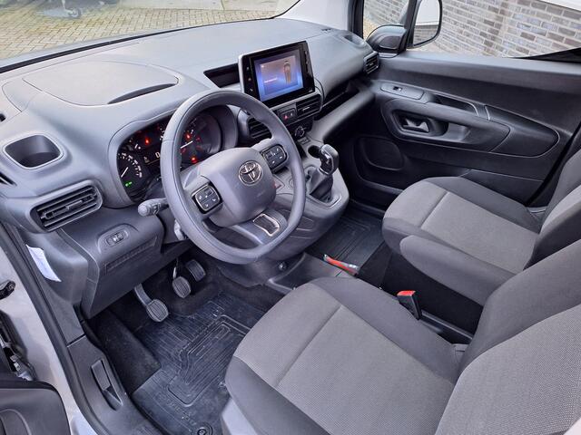 Toyota PROACE CITY 1.5 D-4D Professional | Navi | Trekhaak | PDC v+a | Cruise control | EX BTW