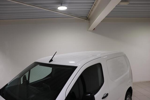 Toyota PROACE CITY 1.5 D-4D Cool | Airco, Cruise Control, Stootlijsten, DAB+, Elektrische ramen!