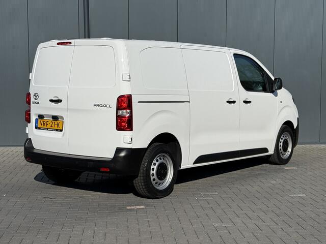 Toyota PROACE Worker 2.0 D-4D 145 PK / L2H1 / 1e EIG. / AIRCO / CRUISE / 3-ZITS / DAB / CARPLAY